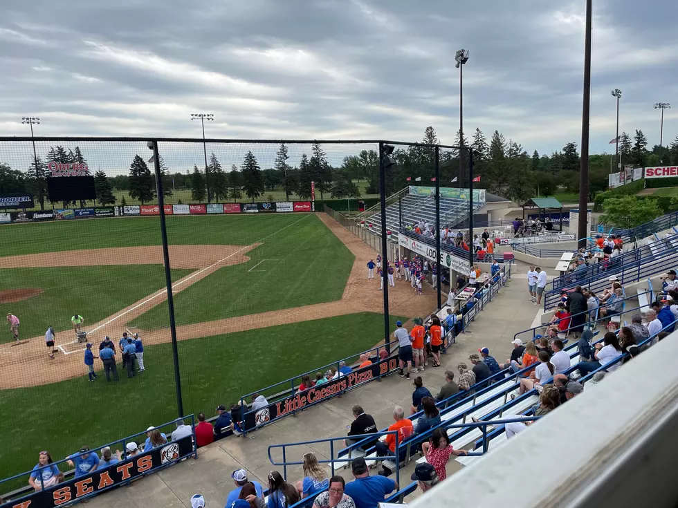 Hayfield and Randolph Will Battle at Target Field