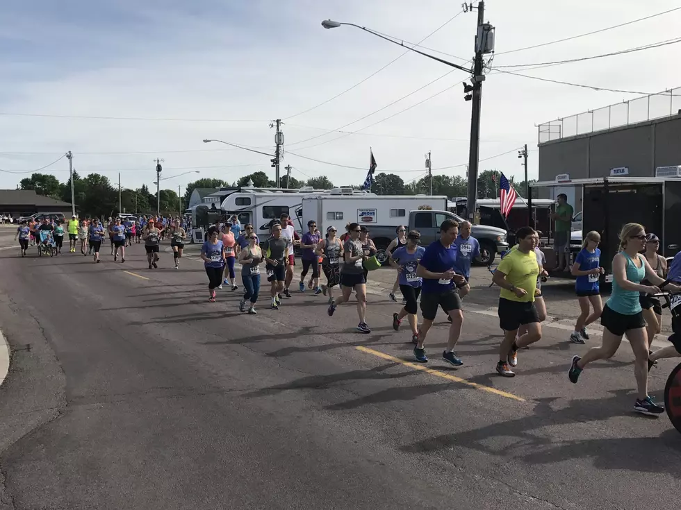 Runners Support Owatonna Special Olympics with the Smokin’ in Steele 5K