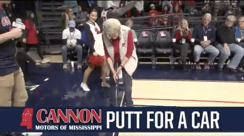 86 Year Old Woman makes 94ft Putt, Wins New Car!