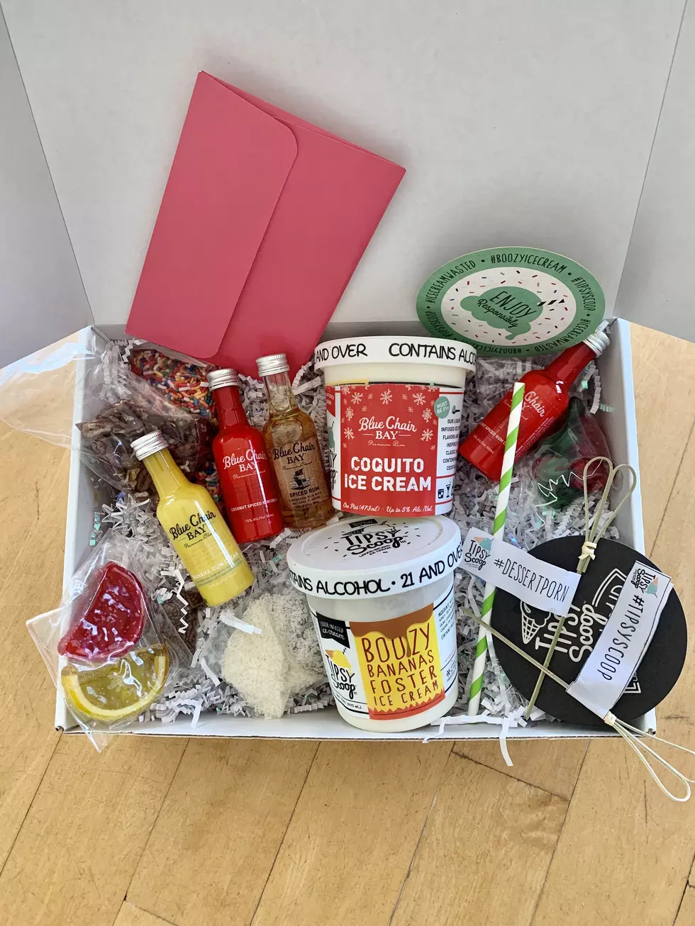 This is The Ultimate Holiday Cheers Ice Cream Cocktail Kit!