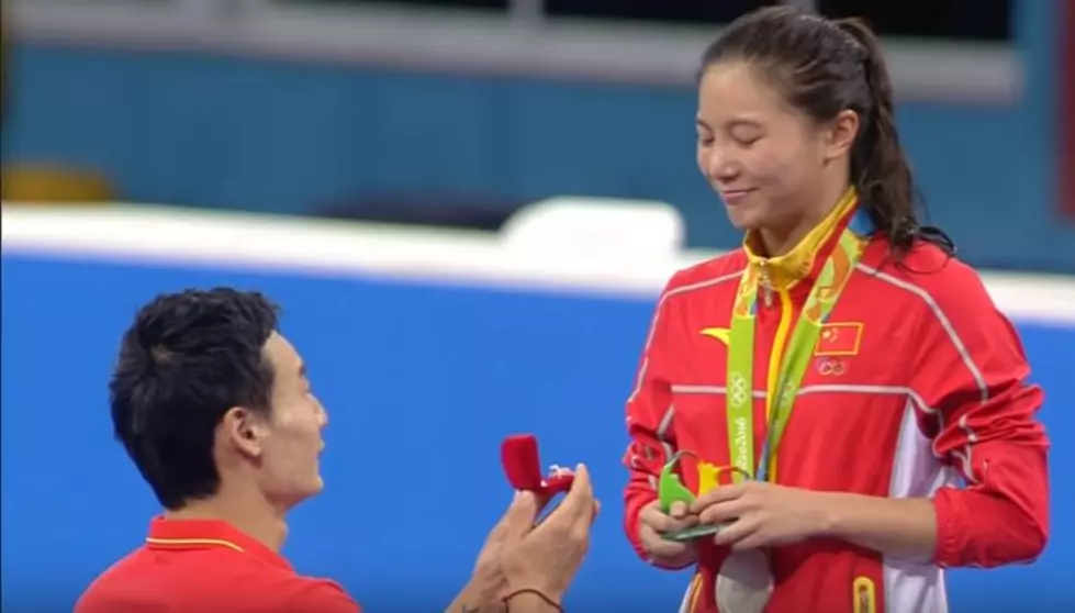 Man Proposes To Girlfriend After She Wins The Silver Metal
