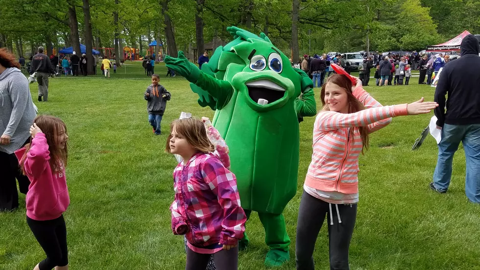 Portage Family Fishing Fair Pics Show Family Fun, Teaching Fishing
