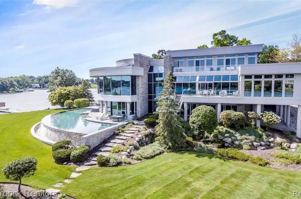 Lap of Luxury: Lions’ QB Stafford’s Home Up For Sale