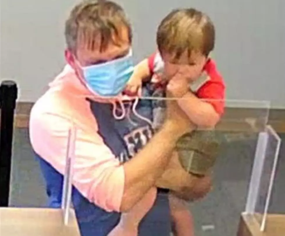 A Man Robbed a Bank in Ohio With a Toddler