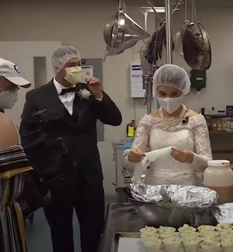Ohio Newlyweds Donate Wedding Food To Women's Shelter