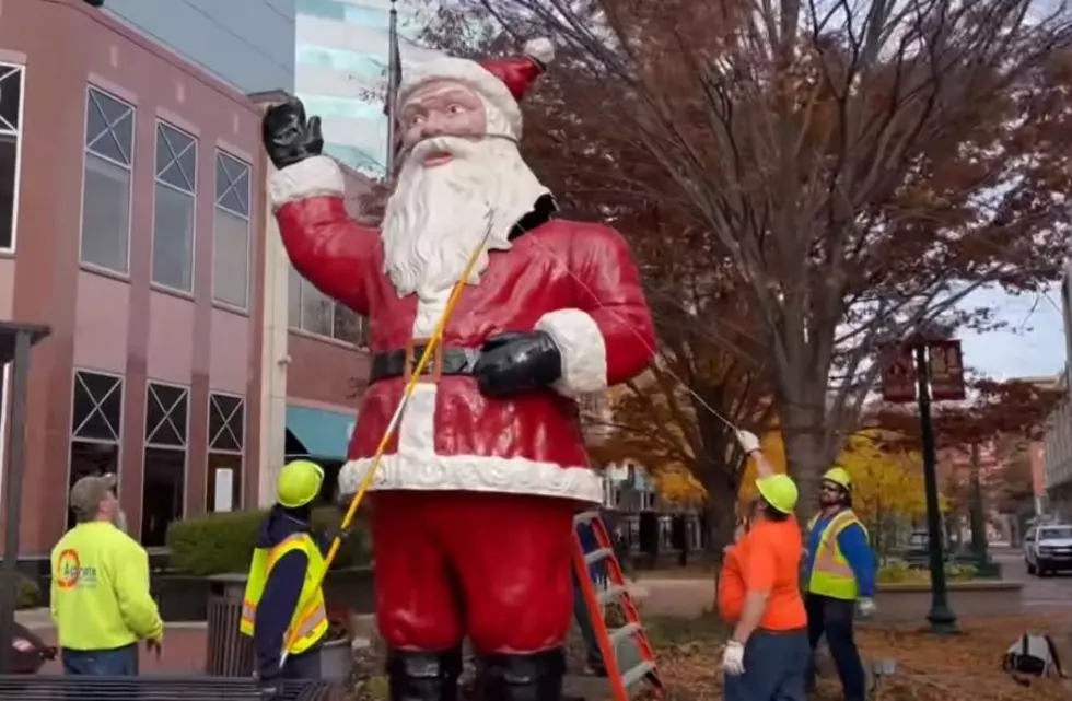 Who Stole Benton Harbor's 17 Foot Tall Santa Claus?