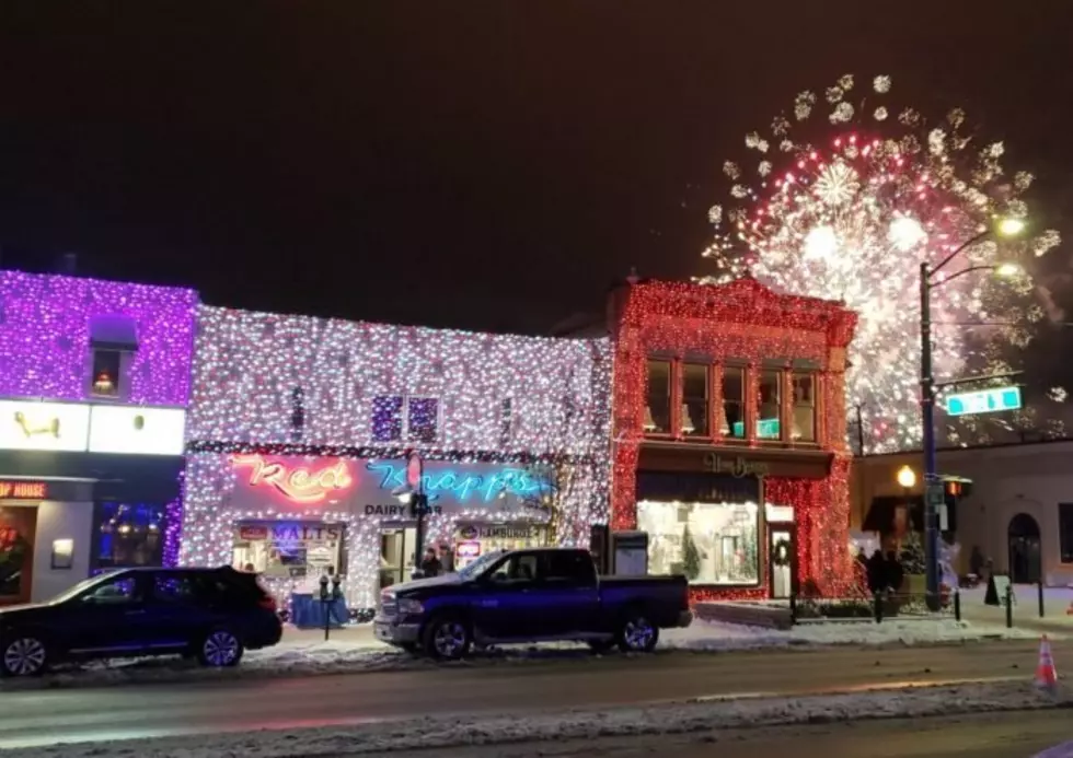 Michigan’s Biggest Light Show Gets Extension w/ Added Ice Sculpture Show