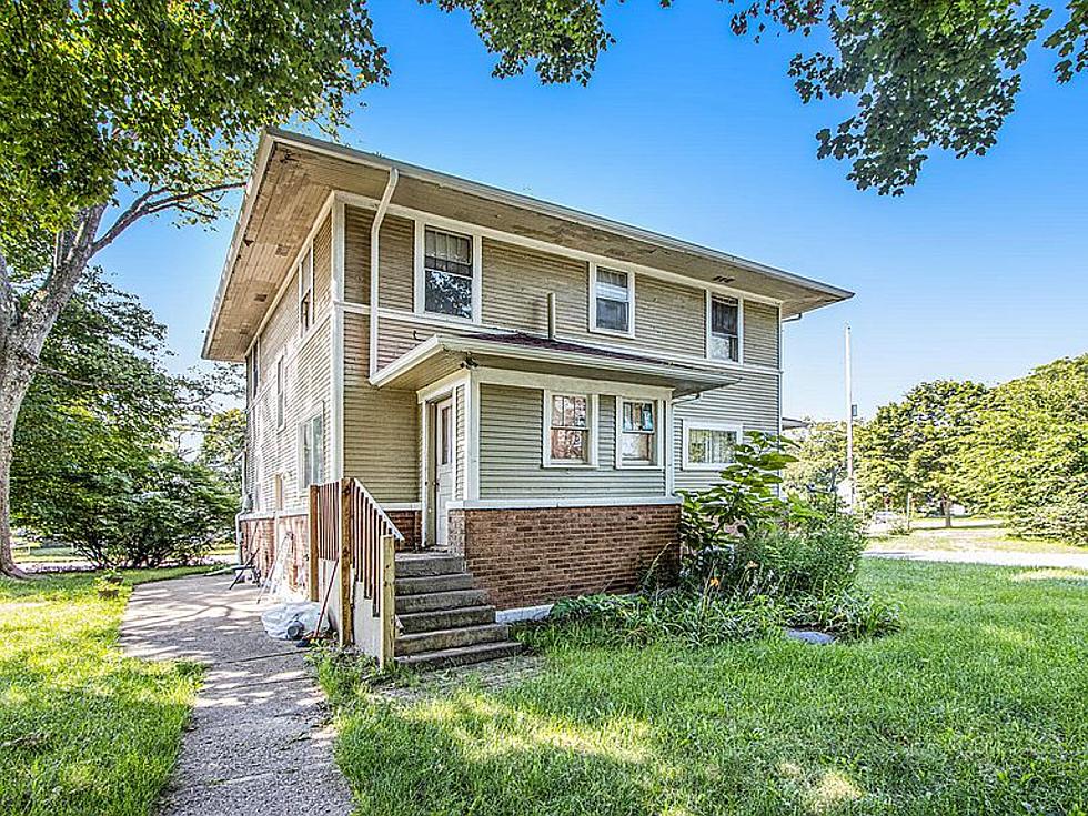 This 5 Bedroom Kzoo Home is Less Than $200k. What's the Catch?