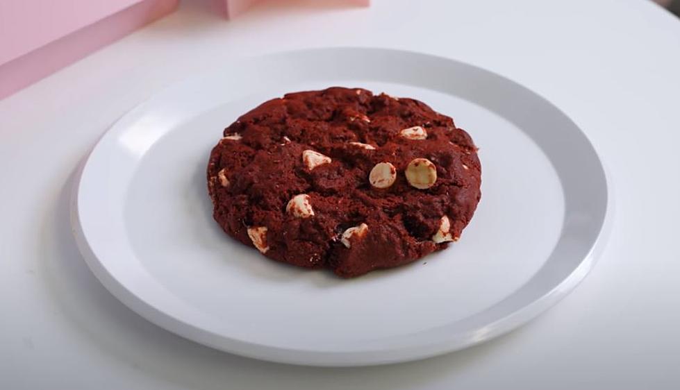 Crumbl Cookies to Celebrate Grand Opening in Kalamazoo on 12/3