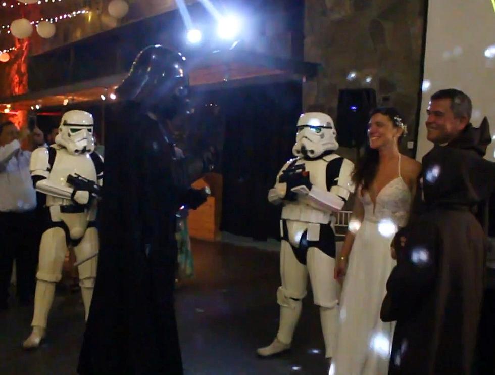 Akron, Ohio Will Celebrate May 4th with Star Wars Weddings