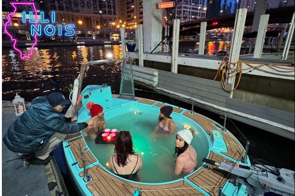Enjoy the Winter Wonderland of Chicago, IL in a Hot Tub Boat Ride