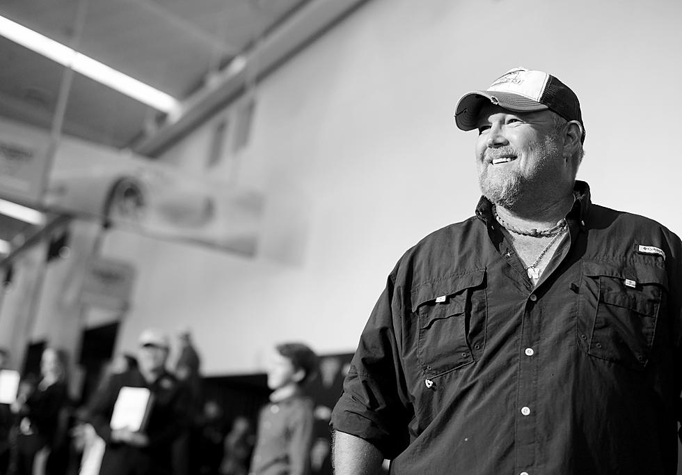 Larry the Cable guy to git 'r done in Kalamazoo