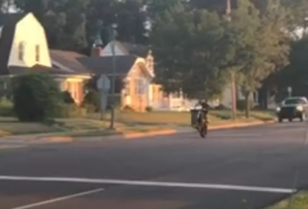 Video – Have You Seen This Speeding Idiot on a Motorcycle?