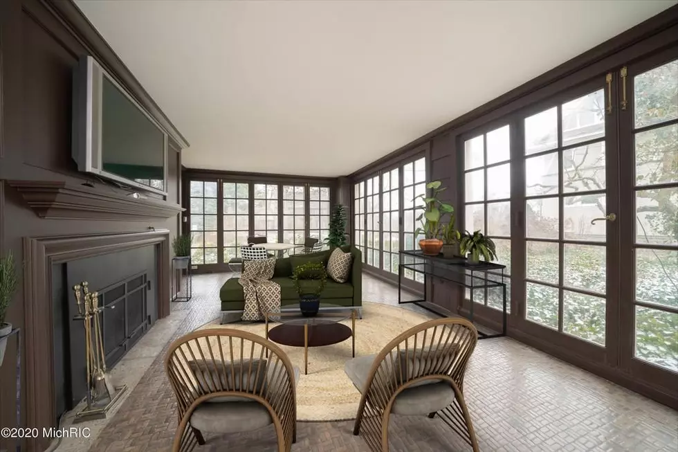 Get a Peek Inside This $465,000 Home in Kalamazoo