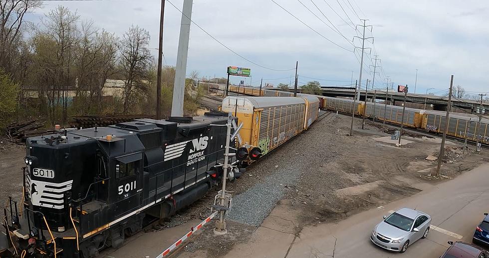 You Can Totally Get Stuck Between Trains At This Hectic Detroit Railroad Crossing