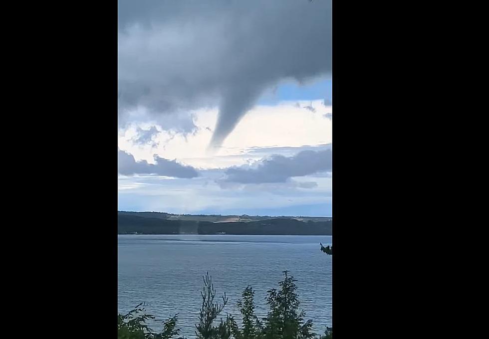 Watch a Waterspout Stretch from the Clouds to Lake Michigan Near Leland