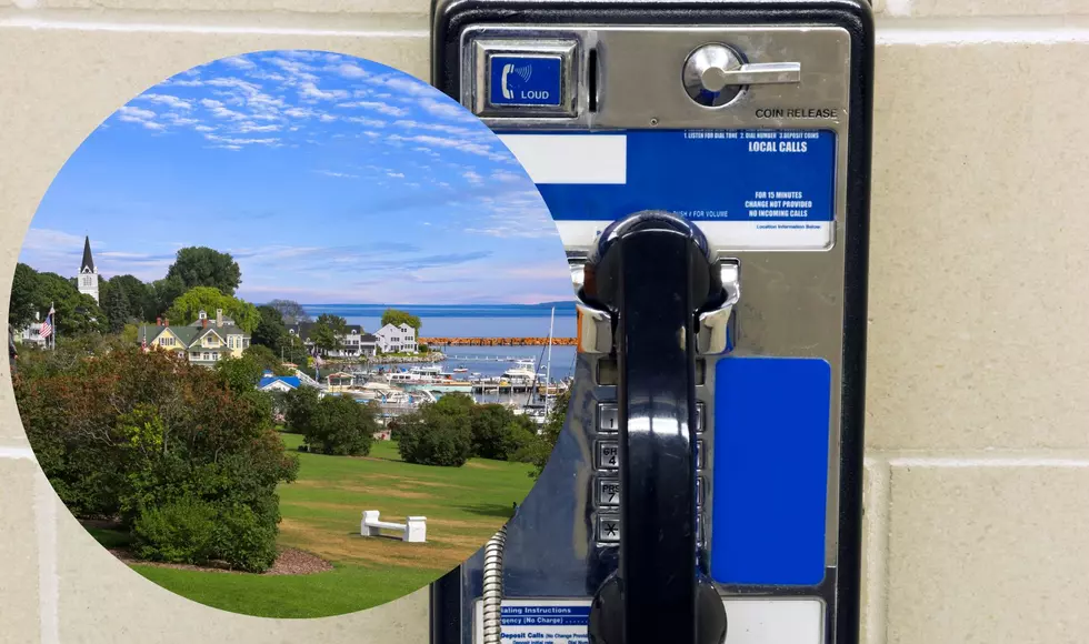 Mackinac Island Still Has A Working Michigan Bell Payphone