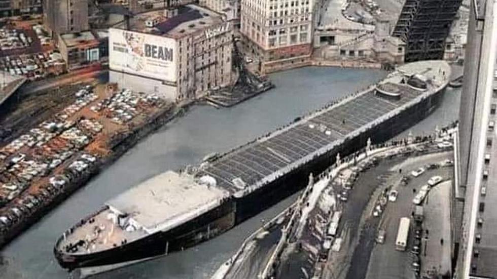 See the Largest Ship Ever To Navigate the Chicago River in 1953