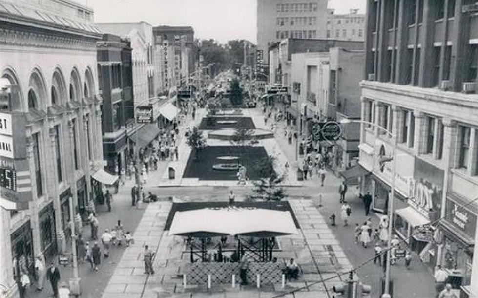 America’s First Outdoor Shopping Mall Was in Michigan