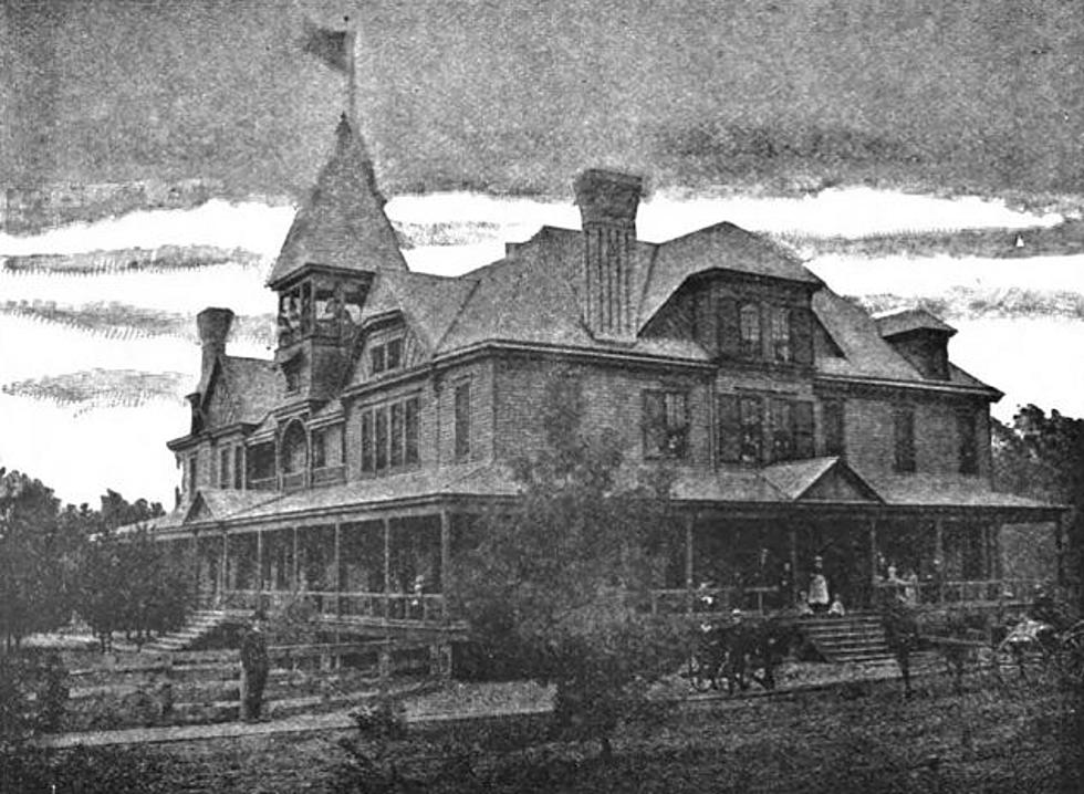 The Hauntings of Sweet Dreams Inn and the Old Hotel: Bay Port, Michigan