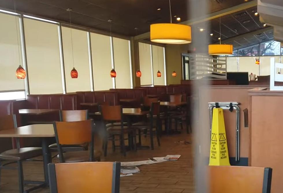 Deserted Denny's Restaurant in Roseville, Michigan: 2020