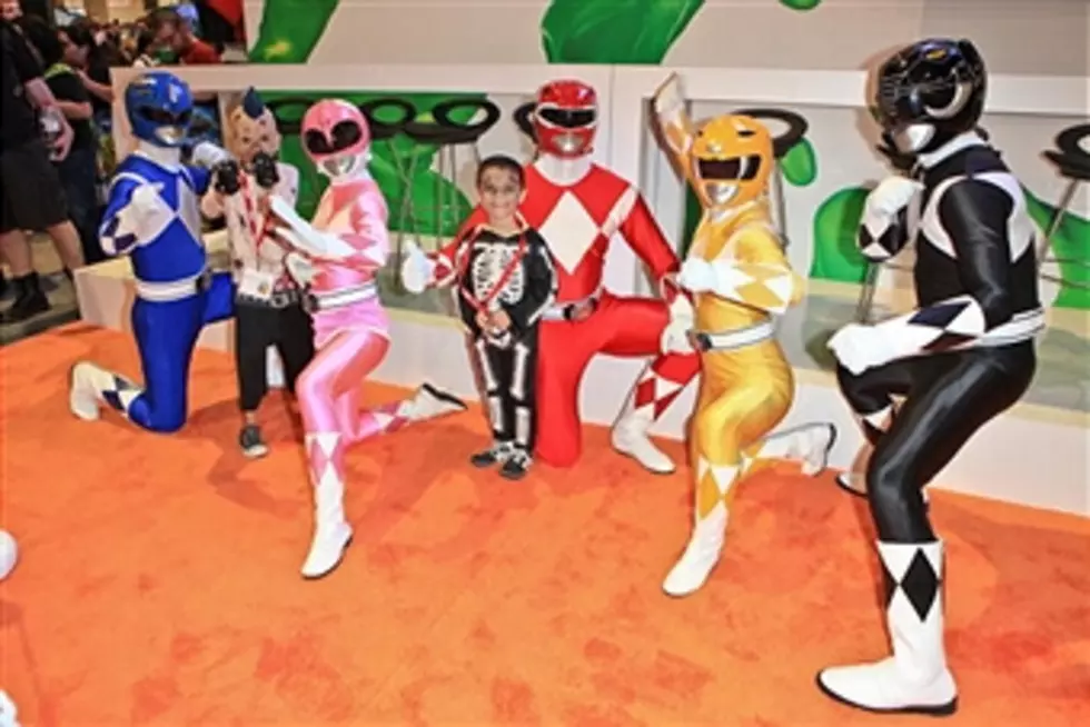 90&#8217;s Kids! Get Ready! IT&#8217;S MORPHIN TIME!!!!
