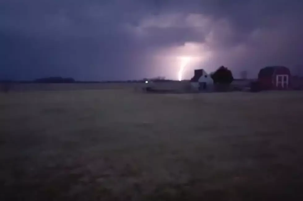 VIDEO: Intense Lightning from Unusual February Thunderstorm