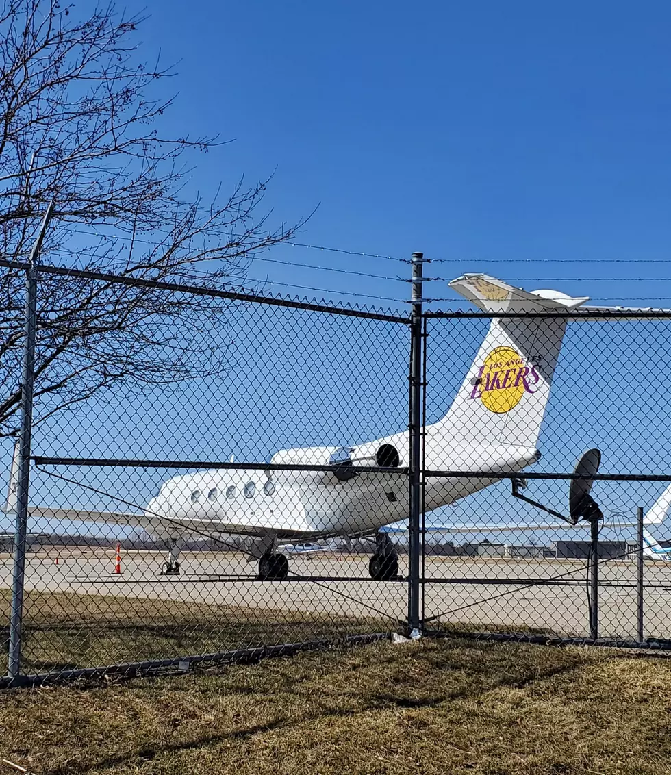 Was That Magic Johnson’s Jet At The Lansing Airport This Weekend?