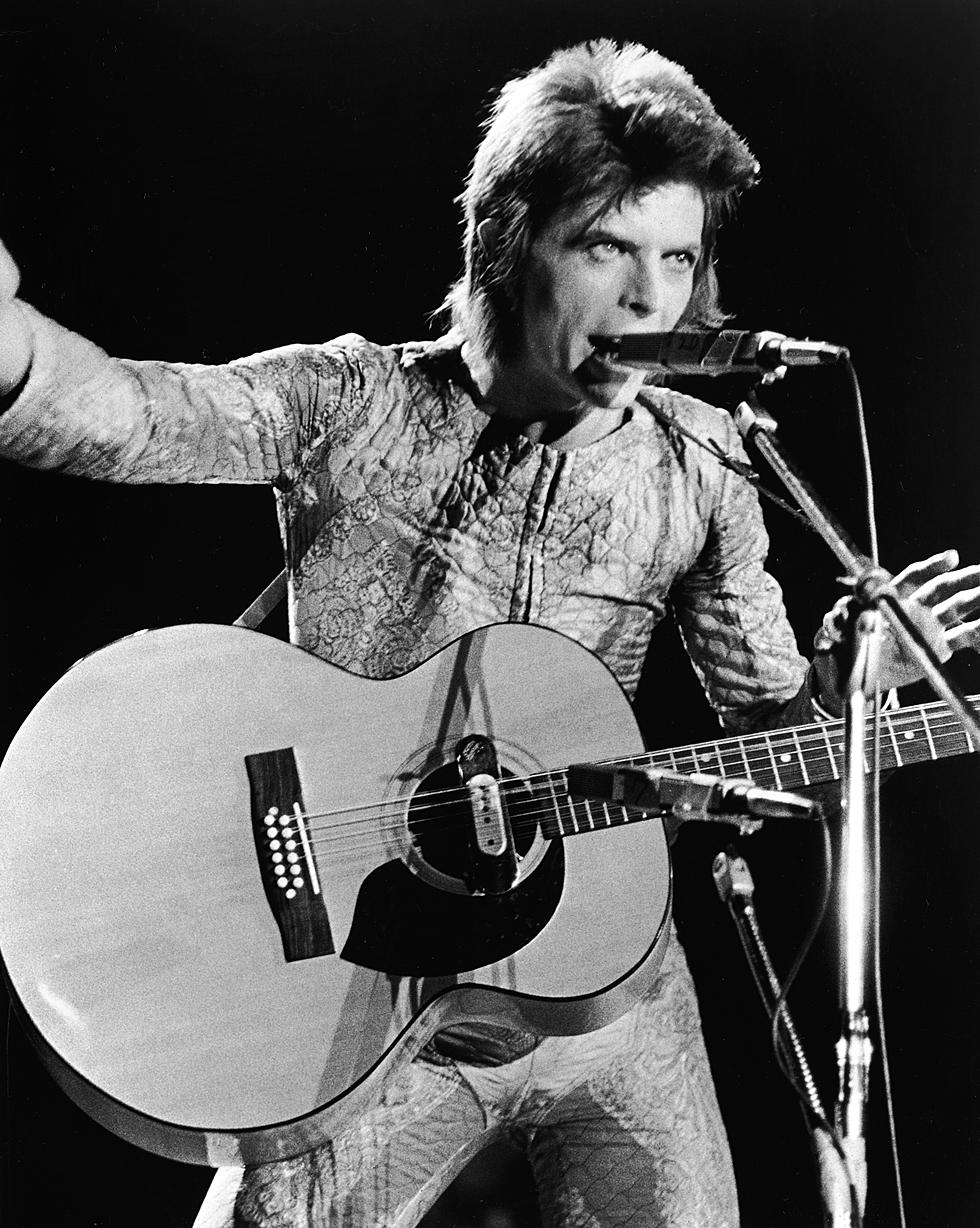 Six O’Clock Triple Shot – 8/28/14 Ziggy And The Spiders Land In The U.S.