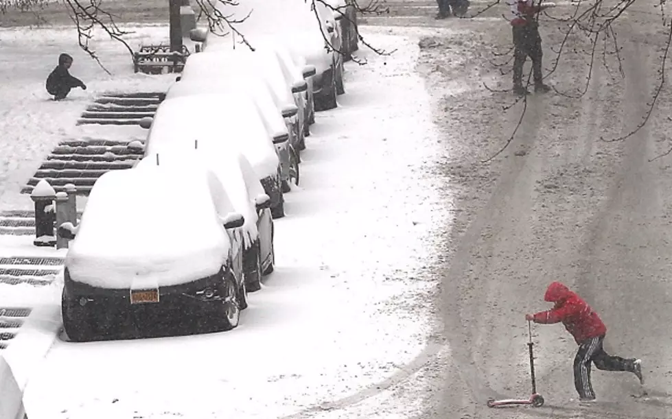 Tickets in Michigan for &#8216;Distracted Driving&#8217; for Leaving Snow on Roof