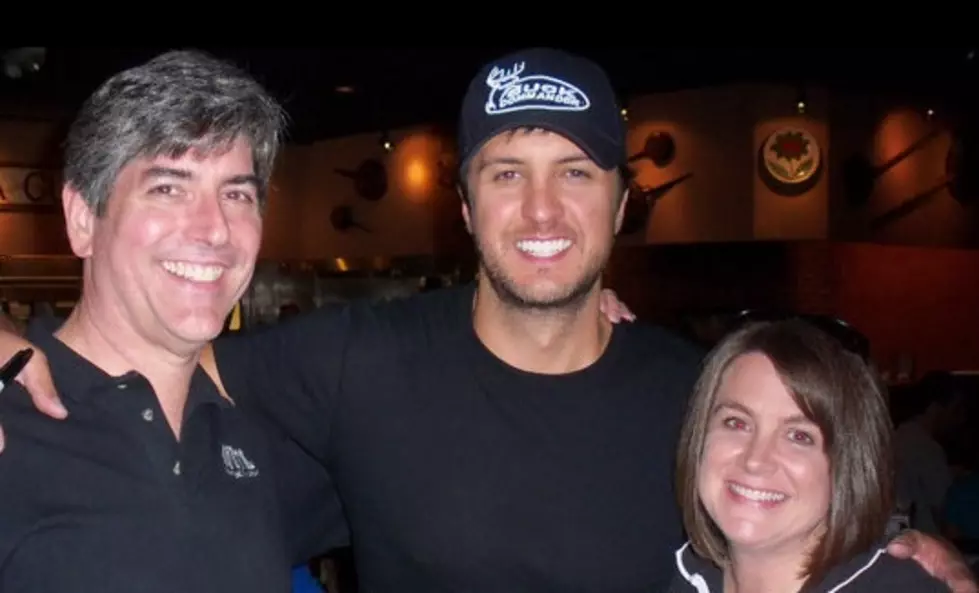 Country Stars And The Lansing Restaurants They&#8217;ve Visited