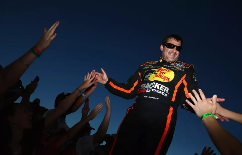 Tony Stewart to Open His Farm to Deer-Hunters