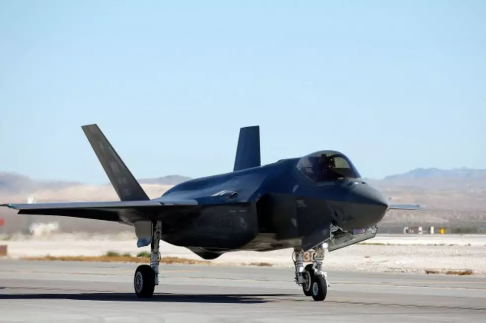 Macomb County Wants F-35 Fighters – Clinton County Shops for B-52s