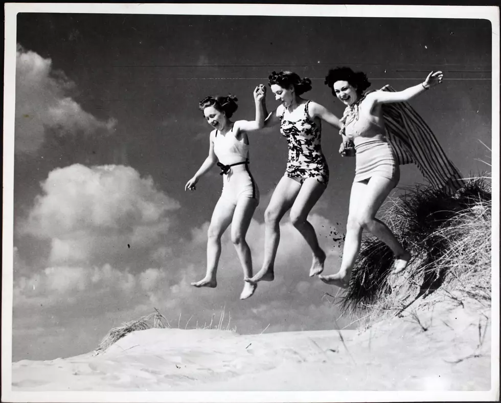 Michigan Researchers Want Old Photos of You at the Dunes