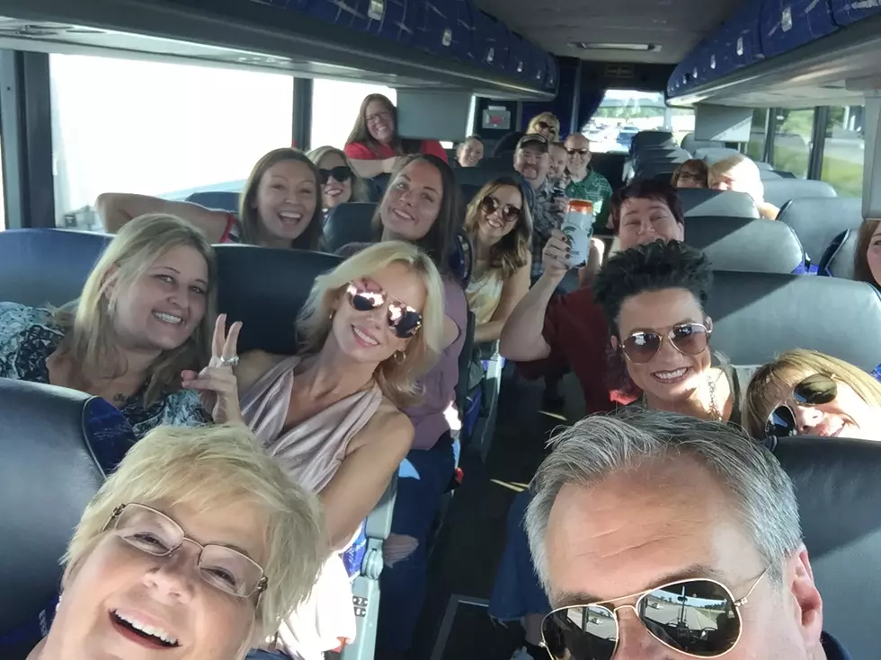[Photos] The WITL VIP Party Bus To Miranda Lambert