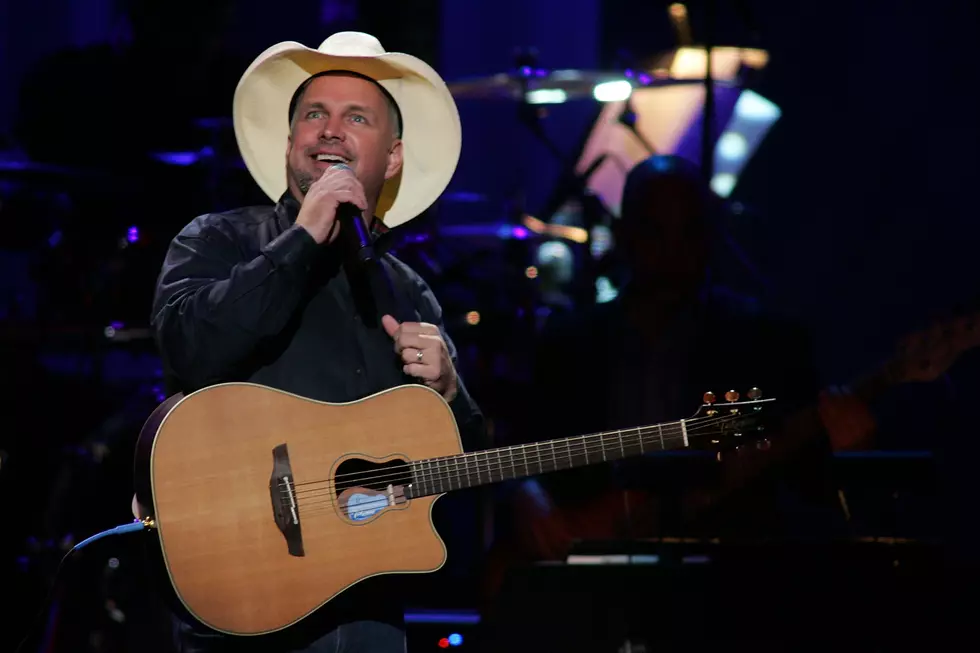 Win Garth Brooks Tickets With “The Garth Game” On 100.7 WITL