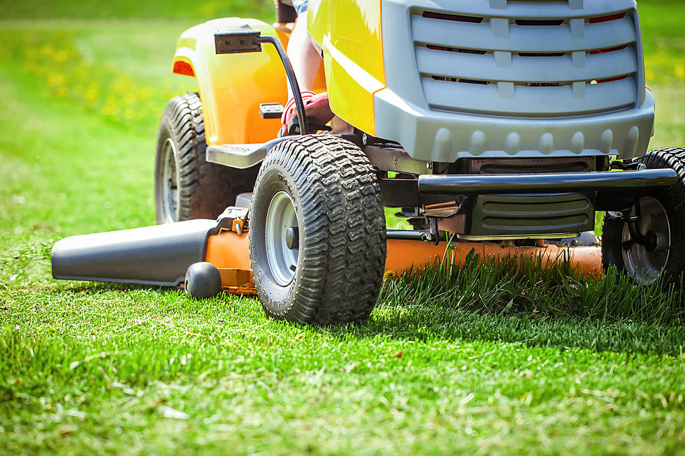 Mowing Your Lawn? Make Sure the Grass Clippings Don’t End Up in The Road