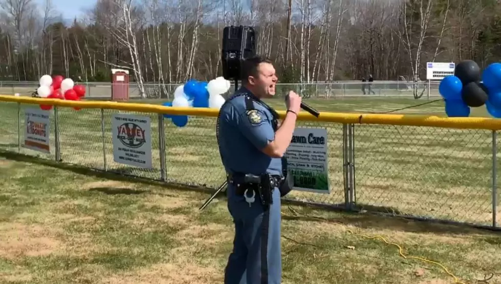 When You Hear This Maine Cop Start Singing, You Won’t Believe Your Ears