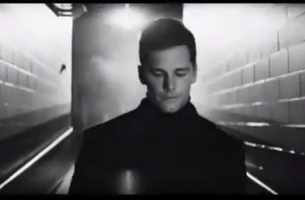 Tom Brady’s Cryptic Photo Turns Out To Be A Super Bowl Commercial