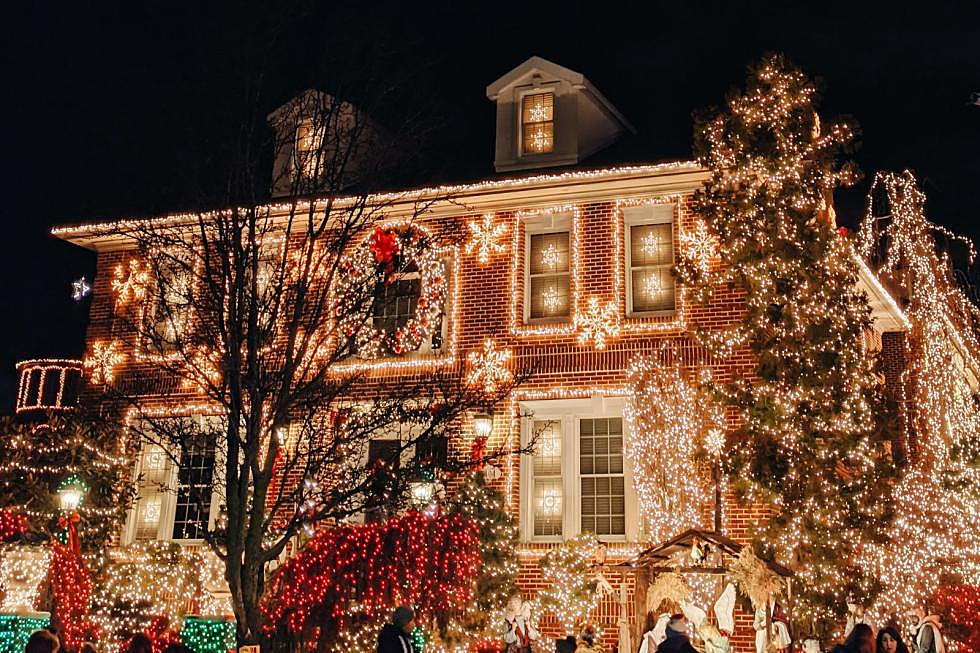 The Use of Christmas Lights Is Pricey in These New England States