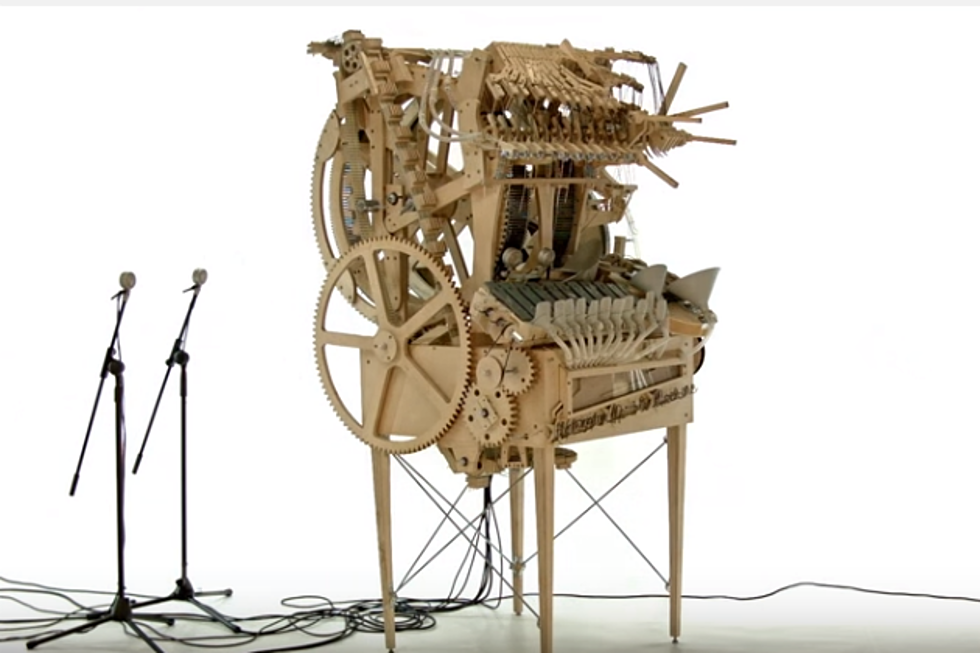 This Music Machine Uses 2,000 Marbles and a Crank to Make Amazing Music [VIDEO]