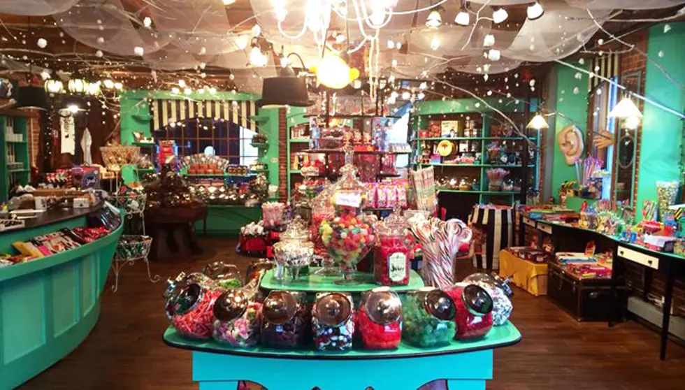 You’ve Never Seen a Candy Store Like This One in Hallowell, Maine