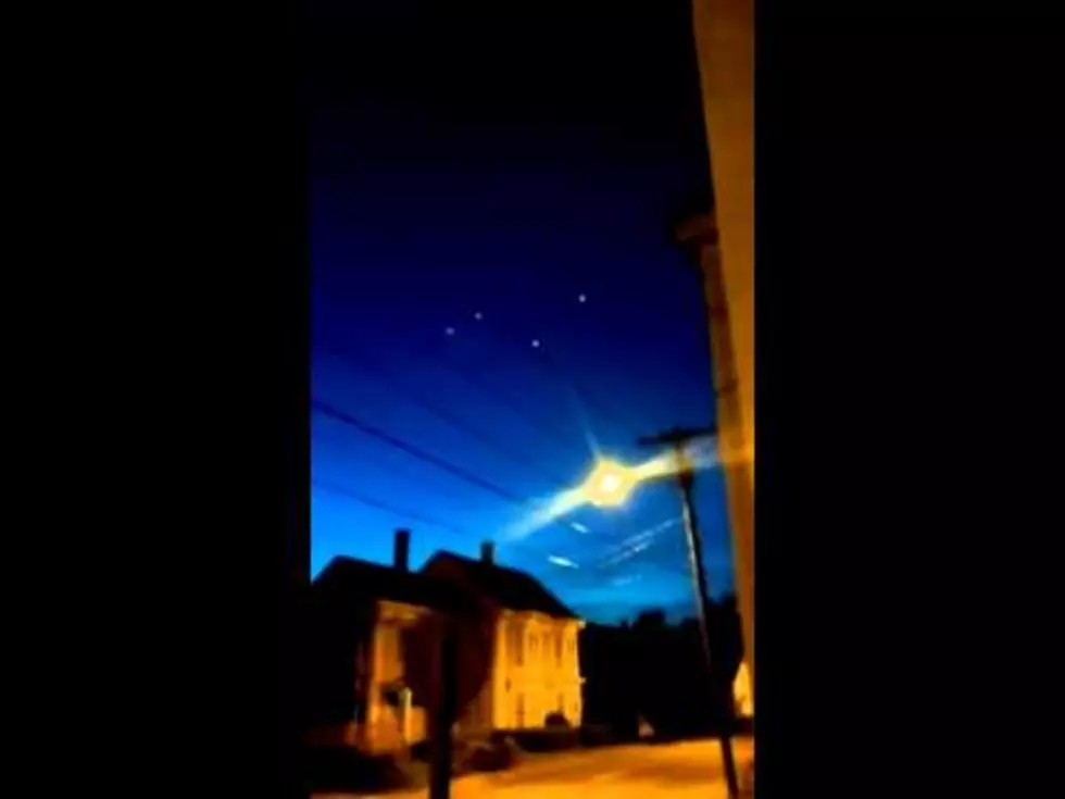 Check Out These Videos Of UFOs Over Maine