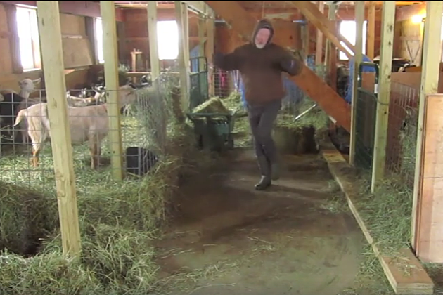 Mainers &#8211; Watch How This NY Farmer Stays Warm  [VIDEO]