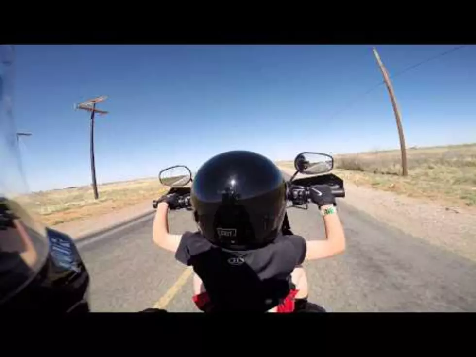 Cool Dad Lets 6-Year-Old Son Drive Harley On The Open Road [VIDEO]