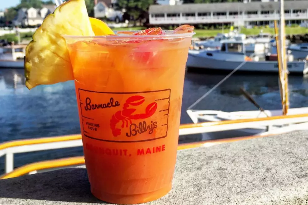This Waterfront Restaurant in Ogunquit Serves Up Insane Food & Drinks with a Breathtaking View