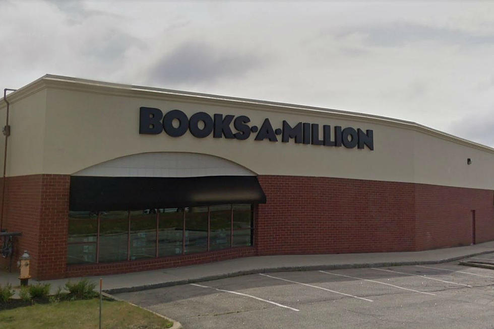 Books-A-Million in South Portland Now Serving Beer and Wine