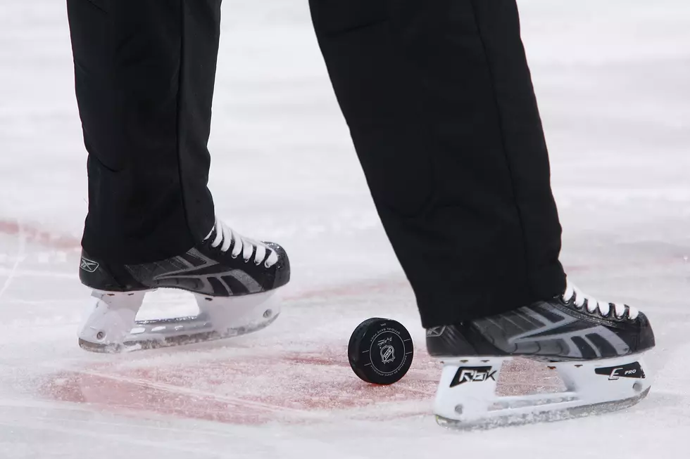 Referee Who Officiated Maine Hockey Games Tests Positive For COVID-19