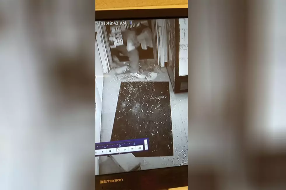 Watch Thieves Break Into Oxford Store and Steal Donation Jar