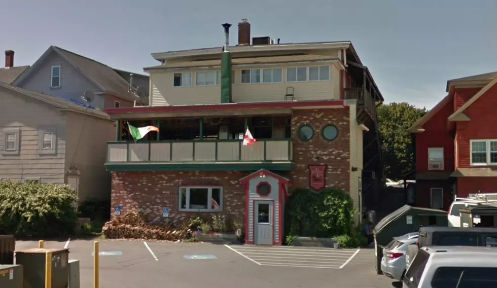 Maine Restaurant Server Spit at Over Mask Wearing Is Pressing Charges